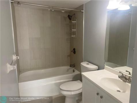 4166 Inverrary Drive Lauderhill FL 33319