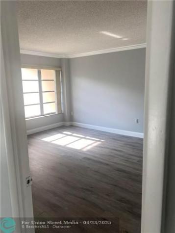 4166 Inverrary Drive Lauderhill FL 33319
