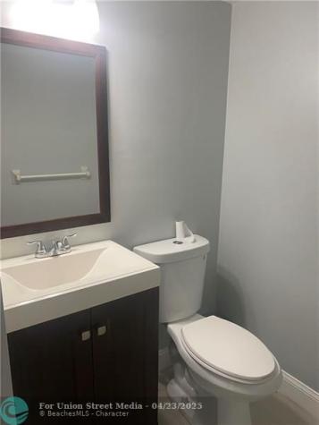 4166 Inverrary Drive Lauderhill FL 33319