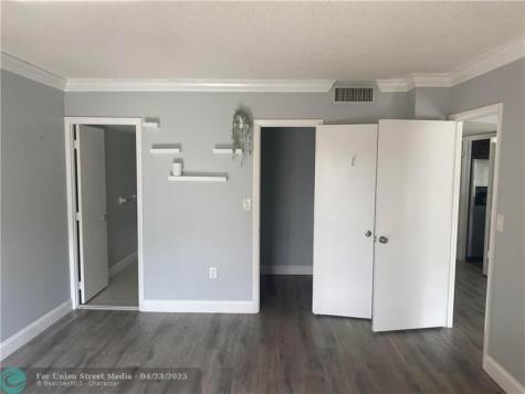 4166 Inverrary Drive Lauderhill FL 33319