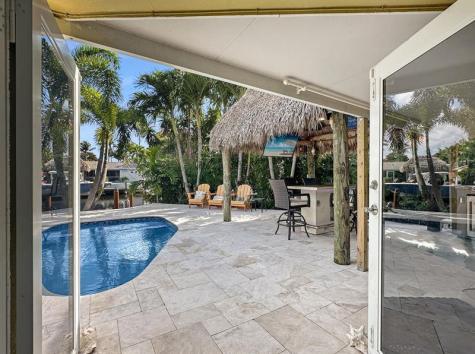 280 SE 3rd Avenue Pompano Beach FL 33060