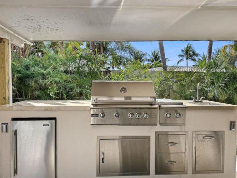 280 SE 3rd Avenue Pompano Beach FL 33060
