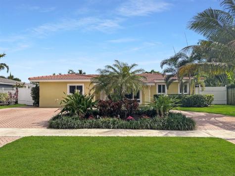 280 SE 3rd Avenue Pompano Beach FL 33060
