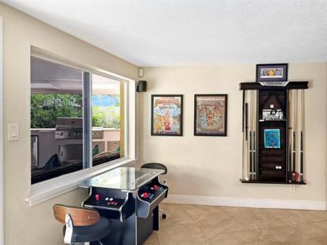 280 SE 3rd Avenue Pompano Beach FL 33060
