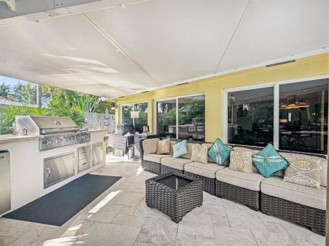 280 SE 3rd Avenue Pompano Beach FL 33060