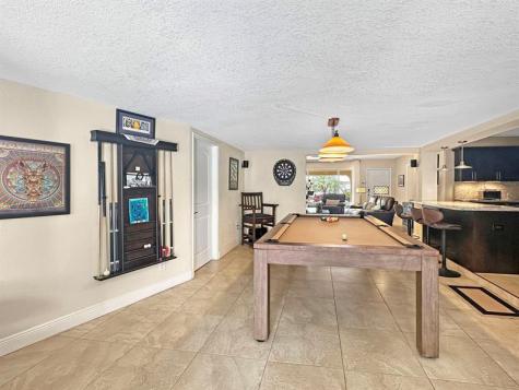 280 SE 3rd Avenue Pompano Beach FL 33060