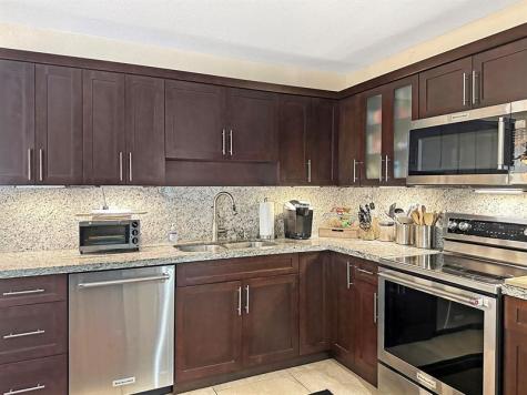280 SE 3rd Avenue Pompano Beach FL 33060