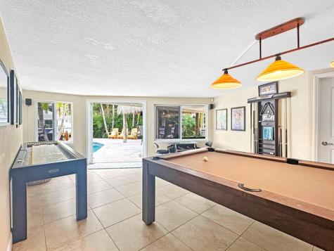 280 SE 3rd Avenue Pompano Beach FL 33060
