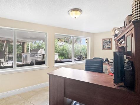 280 SE 3rd Avenue Pompano Beach FL 33060
