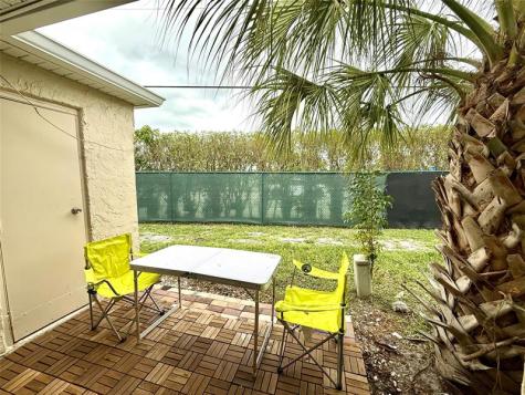 20862 Vinesta Circle Boca Raton FL 33433