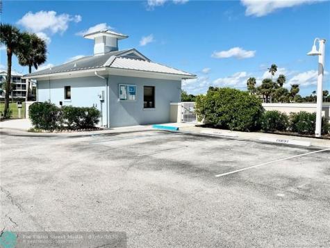 40 NE Plantation Road Stuart FL 34996