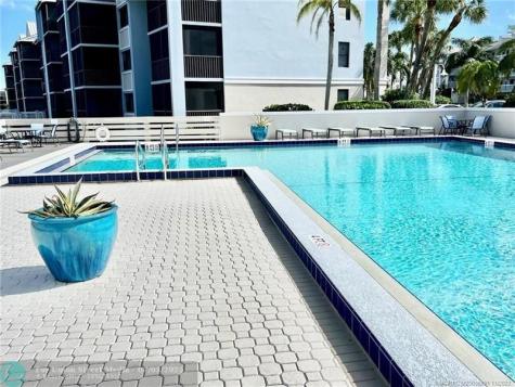 40 NE Plantation Road Stuart FL 34996