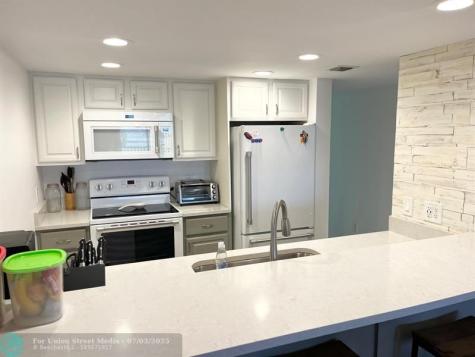 40 NE Plantation Road Stuart FL 34996