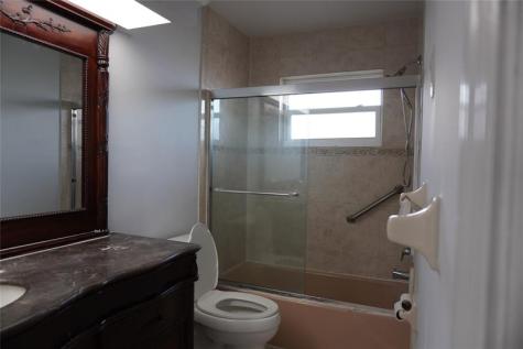 1050 E Sample Road Pompano Beach FL 33064
