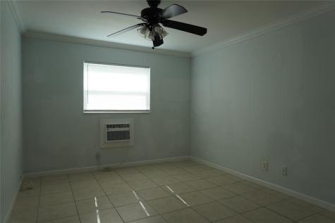 1050 E Sample Road Pompano Beach FL 33064