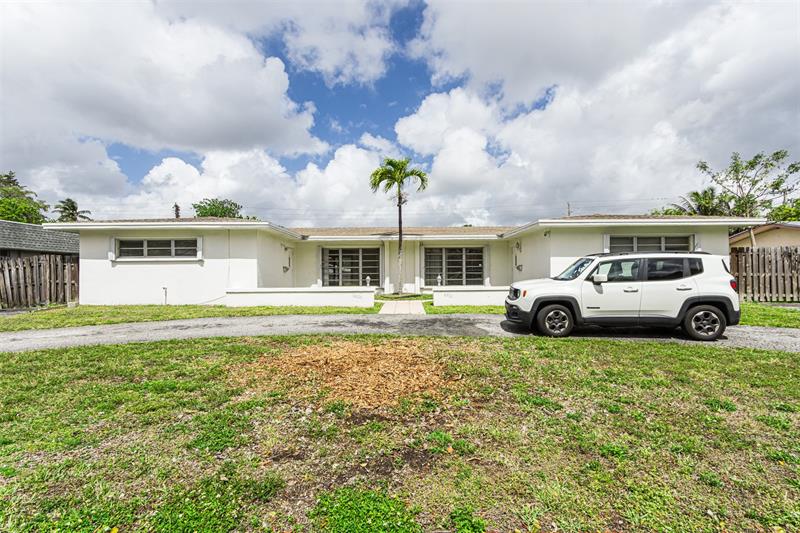6821-6825 NW 11th Place Plantation FL 33313