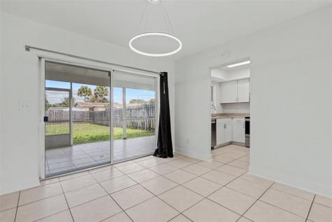 6821-6825 NW 11th Place Plantation FL 33313