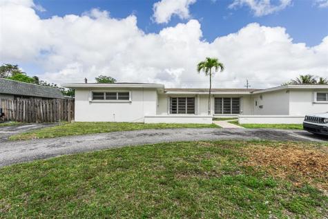 6821-6825 NW 11th Place Plantation FL 33313