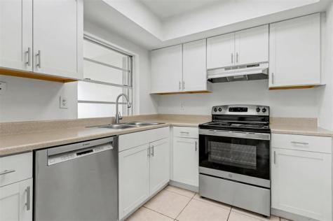6821-6825 NW 11th Place Plantation FL 33313