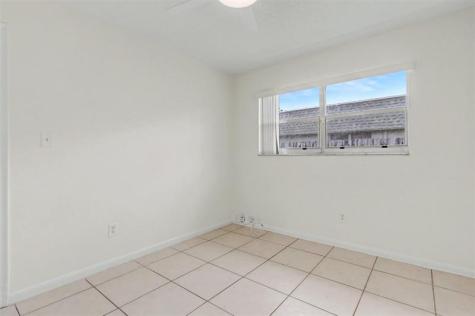 6821-6825 NW 11th Place Plantation FL 33313