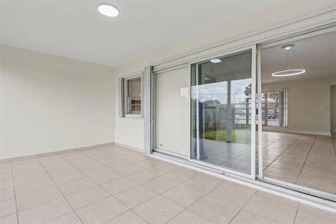 6821-6825 NW 11th Place Plantation FL 33313