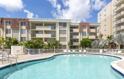 9357 SW 77 Avenue Miami FL 33156