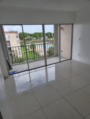 8895 Fontainebleau Boulevard Miami FL 33172