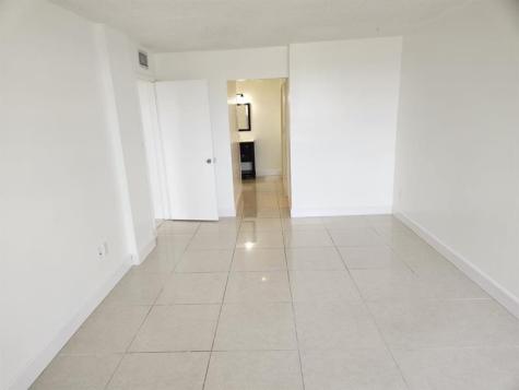 8895 Fontainebleau Boulevard Miami FL 33172
