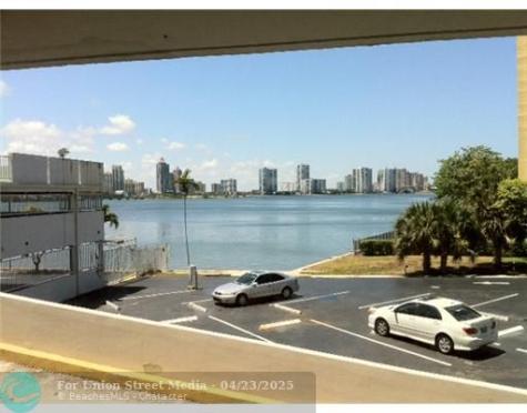 251 174 Sunny Isles Beach FL 33160