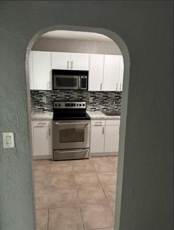 407 SE 3rd Avenue Hallandale Beach FL 33009