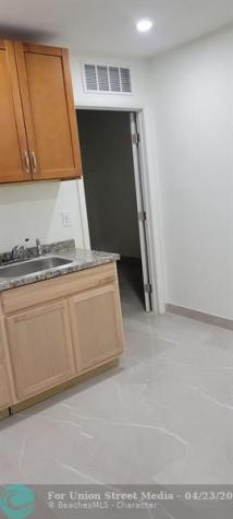 Hollywood FL 33024