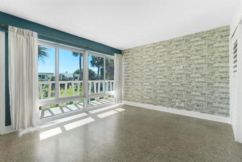 2755 NE 28th Avenue Lighthouse Point FL 33064