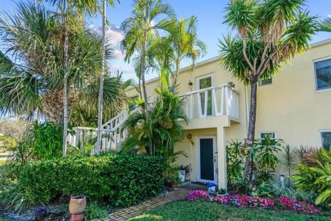 2755 NE 28th Avenue Lighthouse Point FL 33064