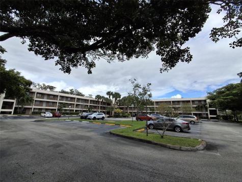 8763 Shadow Wood Boulevard Coral Springs FL 33071