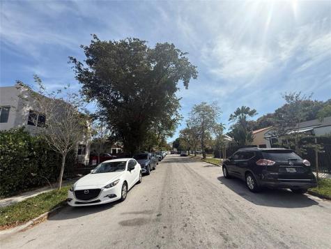 1853 SW 17th Street Miami FL 33145