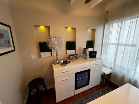 904 NE 20th Fort Lauderdale FL 33304