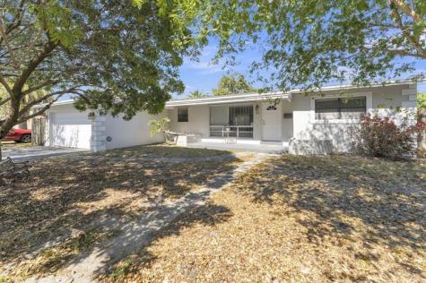3811 Garfield Street Hollywood FL 33021