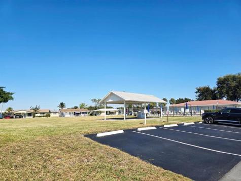 5713 NW 65th Te Tamarac FL 33321