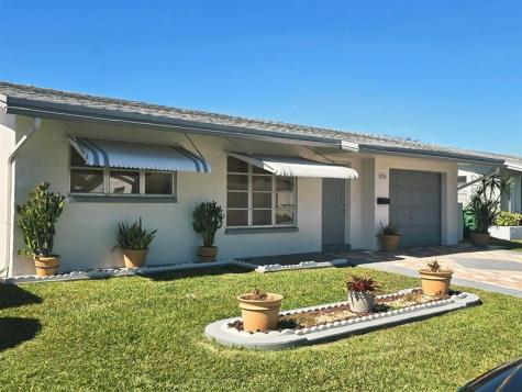 5713 NW 65th Te Tamarac FL 33321