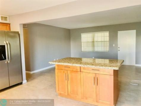 1449 N 14 Hollywood FL 33020