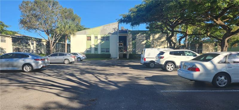 4143 NW 90th Avenue Coral Springs FL 33065