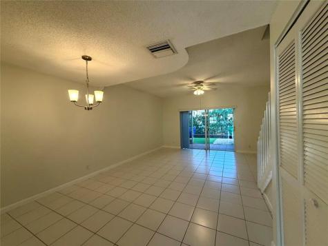 9914 NW 56th Place Coral Springs FL 33076