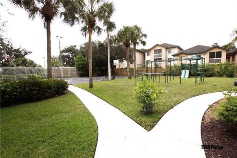 9914 NW 56th Place Coral Springs FL 33076