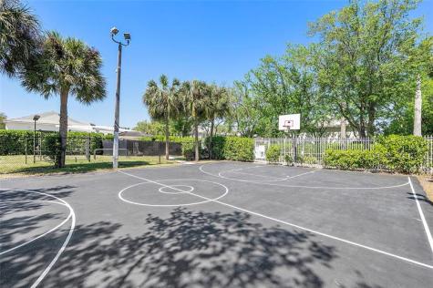 9914 NW 56th Place Coral Springs FL 33076
