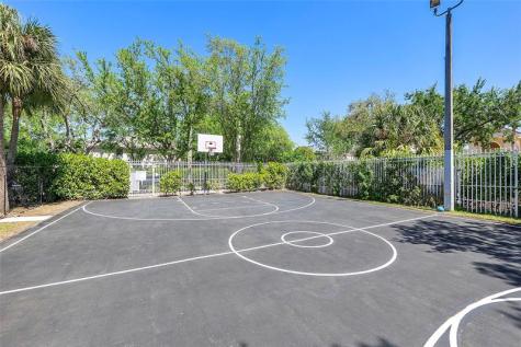 9914 NW 56th Place Coral Springs FL 33076
