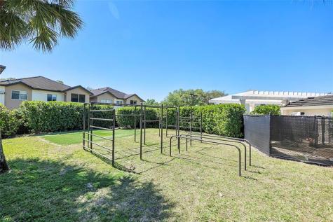 9914 NW 56th Place Coral Springs FL 33076
