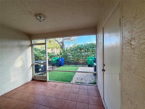 9914 NW 56th Place Coral Springs FL 33076