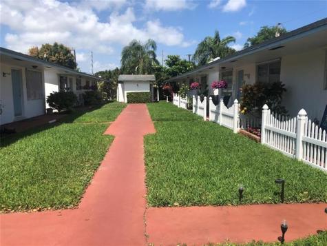 2325 Garfield Street Hollywood FL 33020
