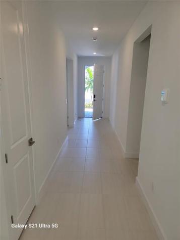 8433 Beagle Terrace Vero Beach FL 32967