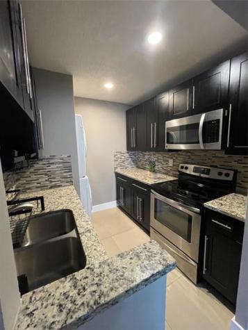 10092 Twin Lakes Drive Coral Springs FL 33071